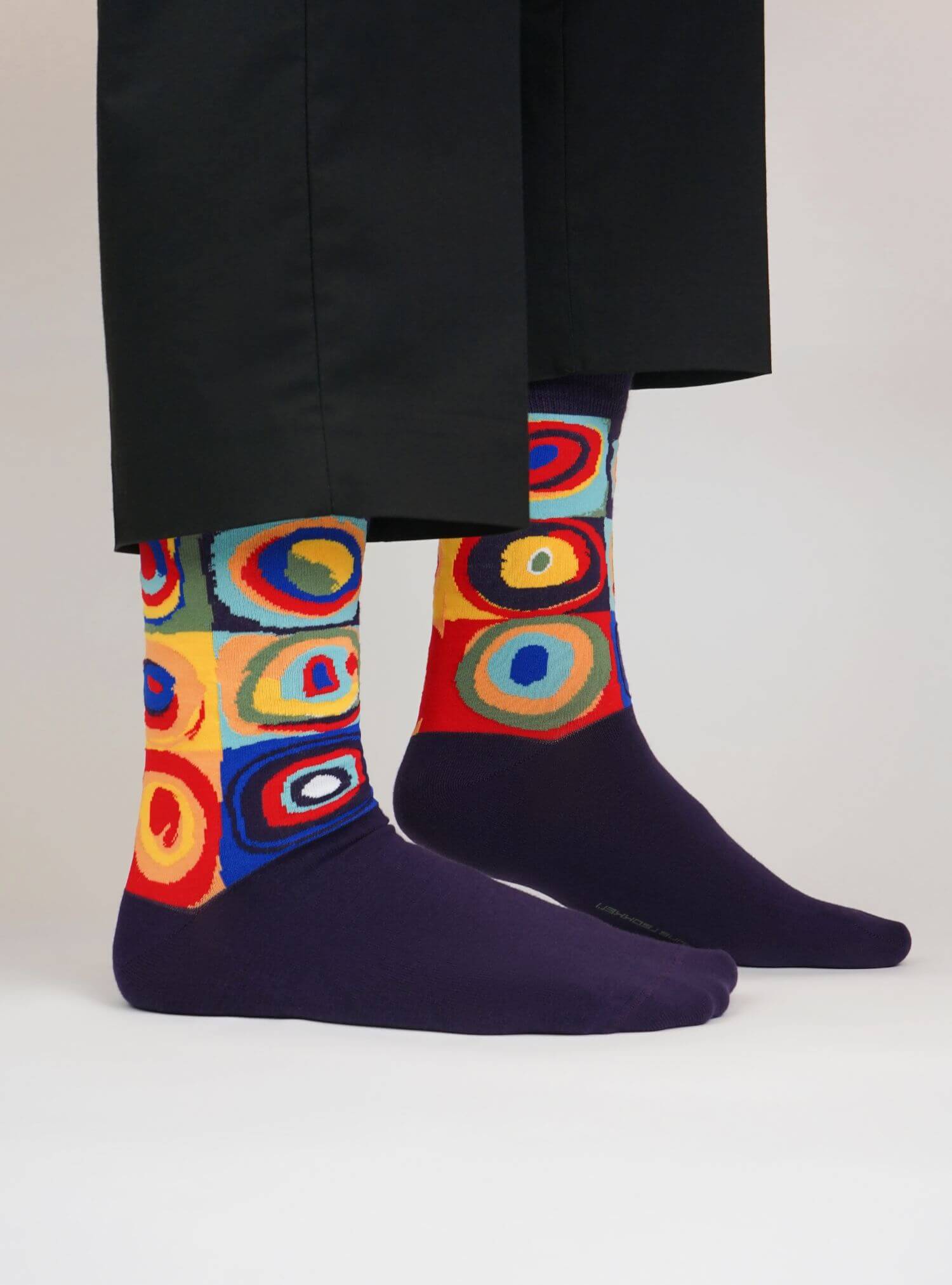 Farbstudie: Quadrate und konzentrische Ringe