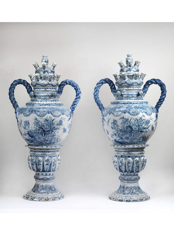 Delfter Blaue Vögel und Insekten