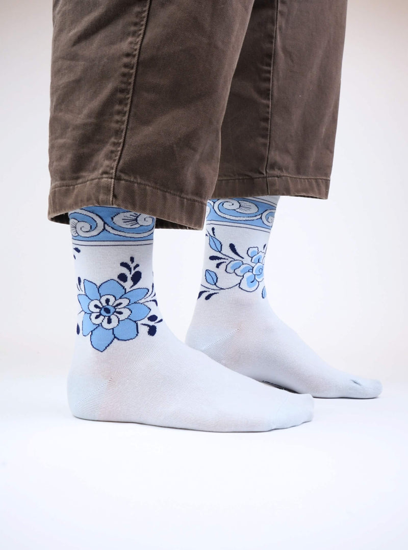 Delfter Blau Paar Schuhe