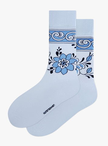 Delfter Blau Paar Schuhe